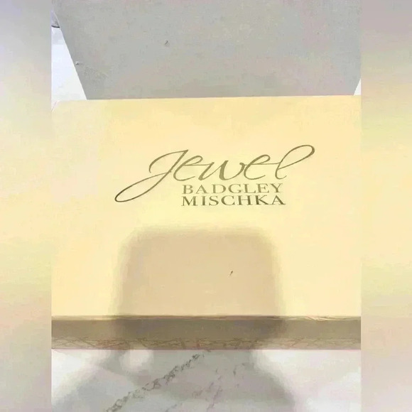 JEWEL Badgley Mischka Women's Dotty Bejeweled Wide Width Heels Gold Size 8.5 - Picture 7 of 11